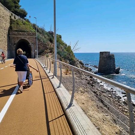 Mansarda Mare Bella Vista Citra Zero Zero Ottanta Trentuno Lt O738 Apartamento Imperia Exterior foto